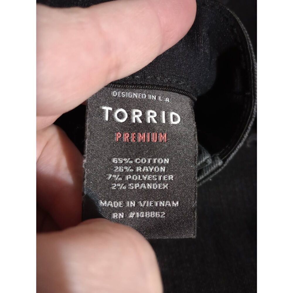 Torrid Jeans Ladies 16R Black Skinny High Rise‎ Distressed Comfort Waist - Picture 9 of 10